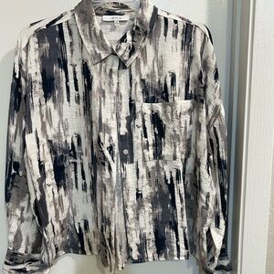 Fun 2 Fun Black and White Abstract Blouse